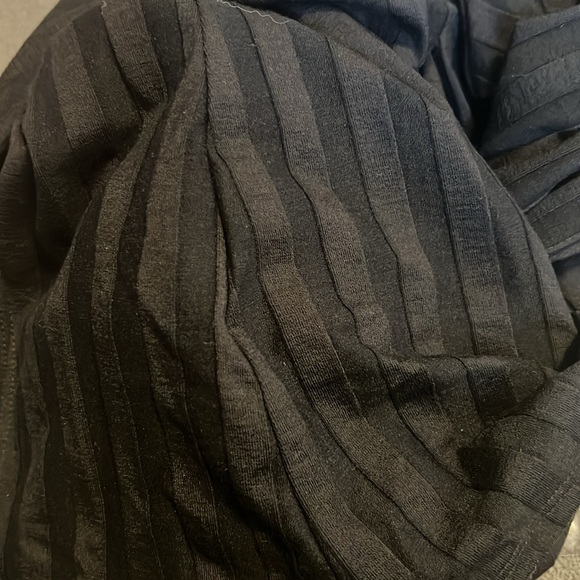 Reformation Black Stripped Material Dress - NWT - Picture 7 of 7